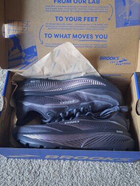 Brooks Women's Ghost 18 Ebony/Folk Stone/Metallic sz 8